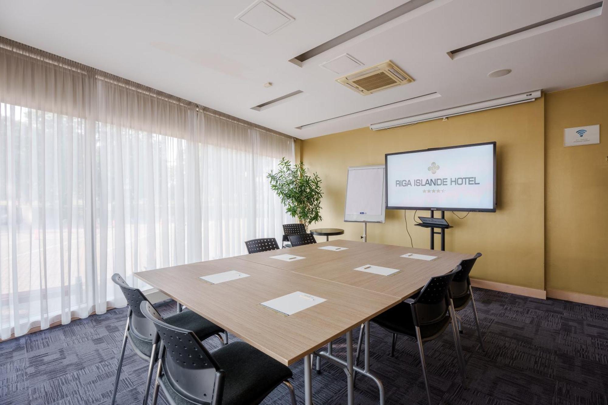 Riga Islande Hotel With Free Parking Extérieur photo